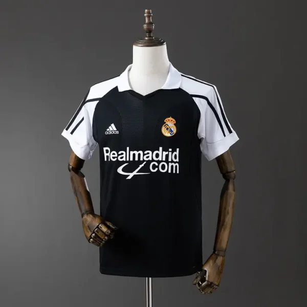Real Madrid Visitante 2001-02 - Versión Retro