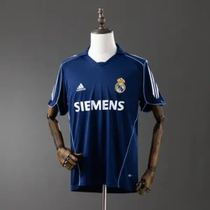 Real Madrid Visitante 2005-06 - Versión Retro