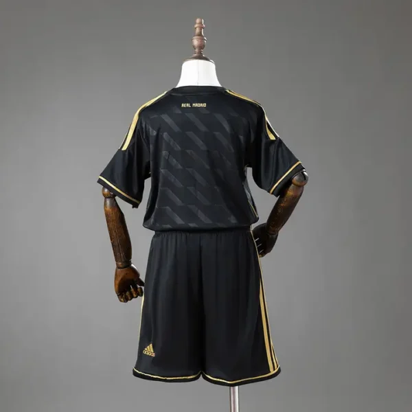 Real Madrid Visitante 2011-12 - Versión Retro