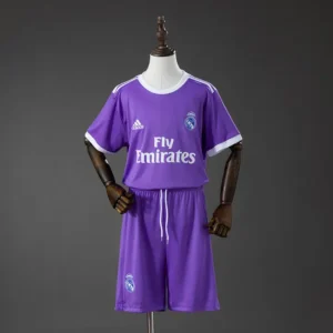 retro-laliga-real-madrid-real-madrid-visitante-2016-17_0.webp Real Madrid Visitante 2016-17 - Versión Retro