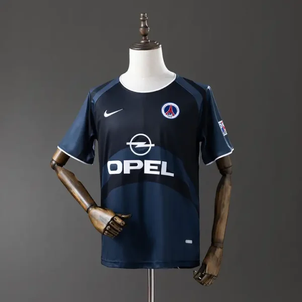 retro-ligue1-paris-saint-germain-psg-visitante-2001-02_0.webp Psg Visitante 2001-02 - Versión Retro