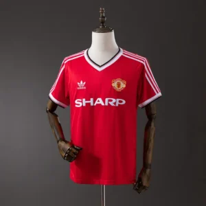 Manchester United Local 1983-84 - Versión Retro