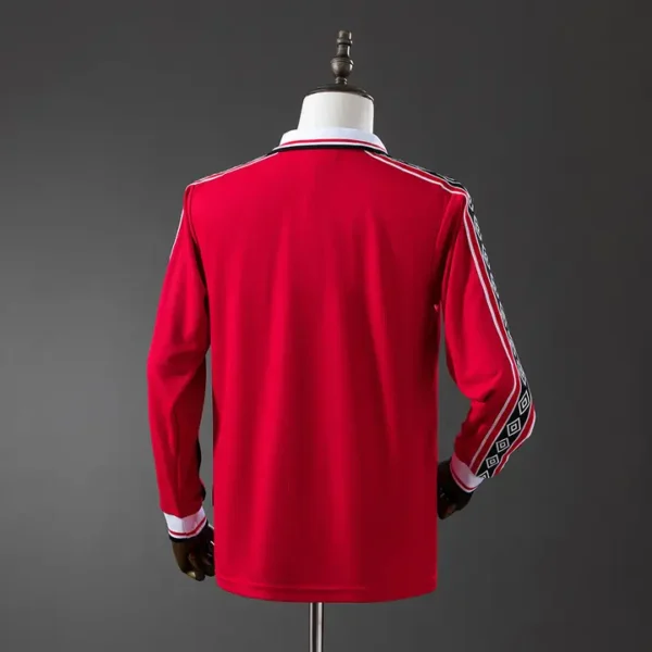 Manchester United Local 1998-99 - Versión Retro