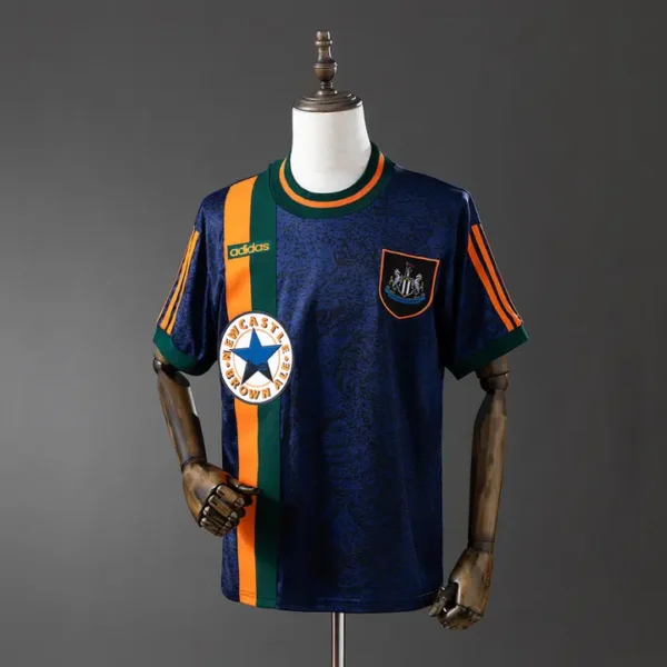 Newcastle United Visitante 1997-98 - Versión Retro