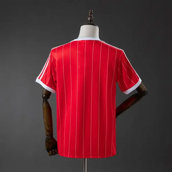 Nottingham Forest Local 1982-84 - Versión Retro