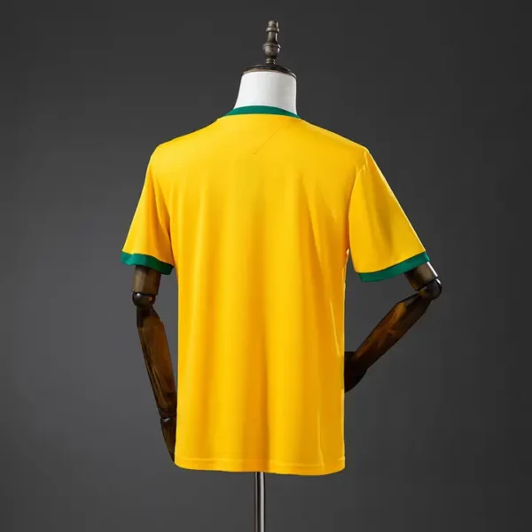 retro-sel-conmebol-brasil-brasil-local-1971_1.webp Brasil Local 1971 - Versión Retro