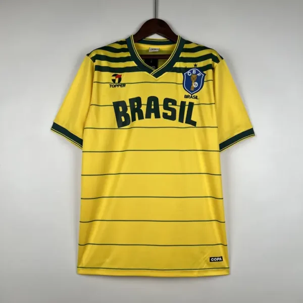 retro-sel-conmebol-brasil-brasil-local-1984_0.webp Brasil Local 1984 - Versión Retro