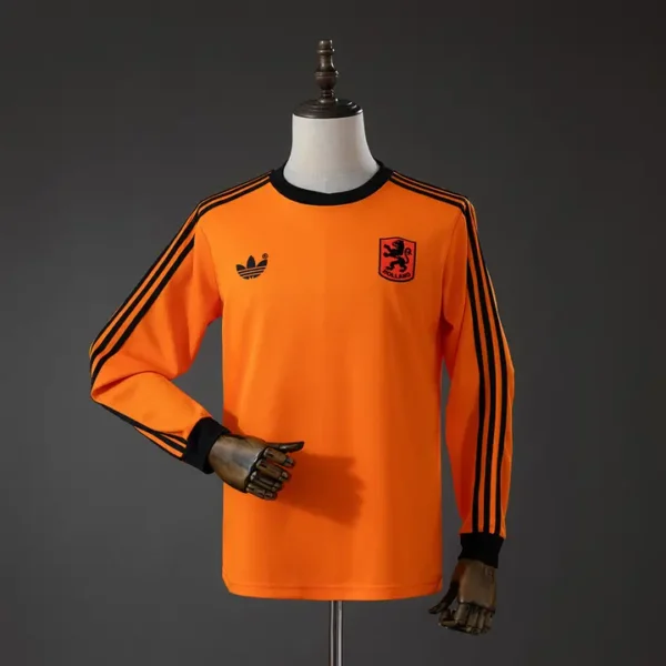 Holanda Local 1980 - Versión Retro