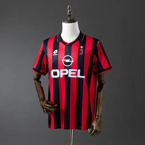 AC Milan Local 1995-96 - Versión Retro
