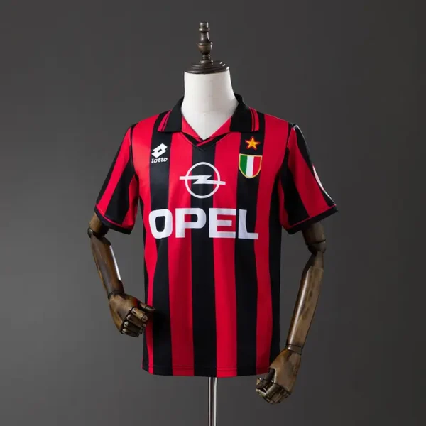 AC Milan Local 1996-97 - Versión Retro
