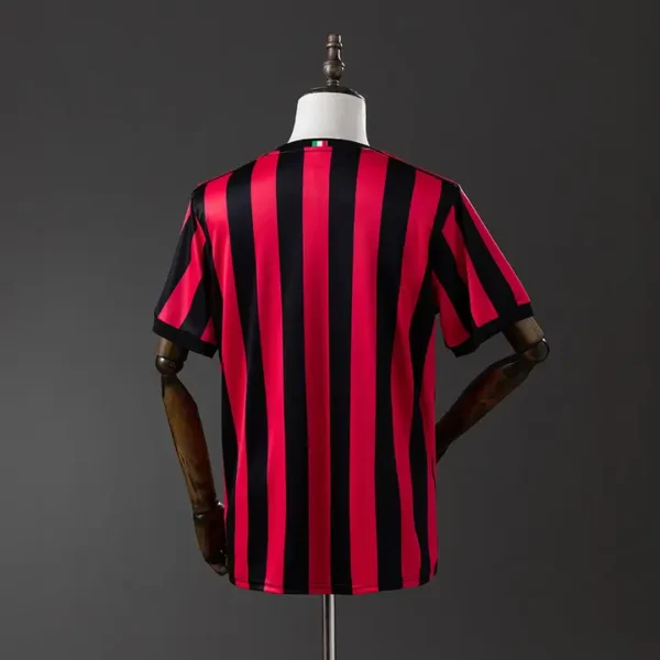 AC Milan Local 2017-18 - Versión Retro