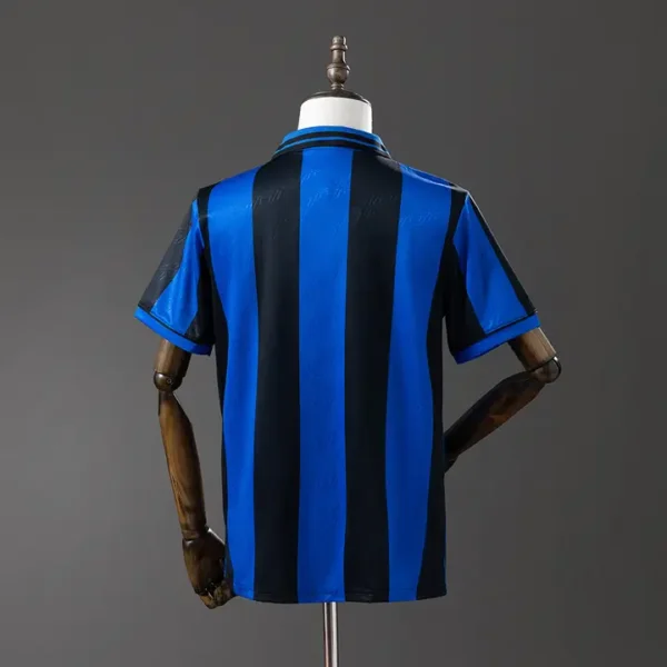 Inter Milan Local 1995-96 - Versión Retro