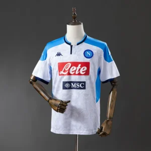 retro-seriea-napoli-napoli-2019-20_0.webp Napoli 2019-20 - Versión Retro