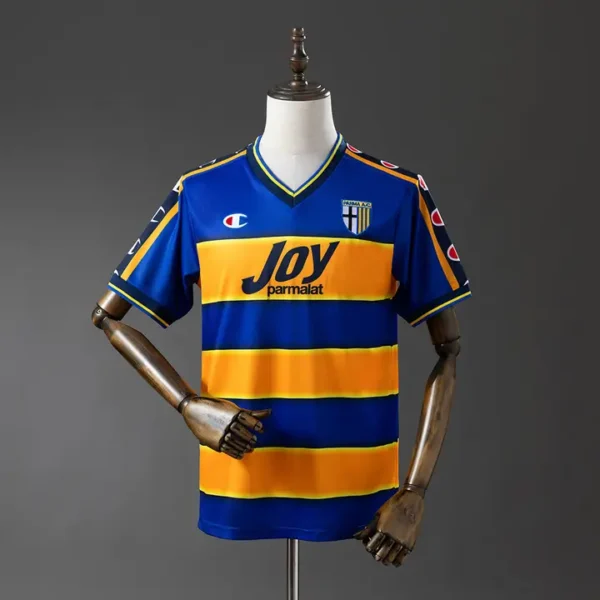 retro-seriea-parma-parma-local-2001-02_0.webp Parma Local 2001-02 - Versión Retro