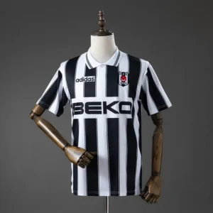 retro-turquia-besiktas-besiktas-visitante-1996-97_0.webp Besiktas Visitante 1996-97 - Versión Retro